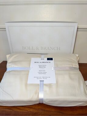 Boll & Branch Signature Hemmed Organic Cotton Sheet Set: Twin Size,Natural Color
